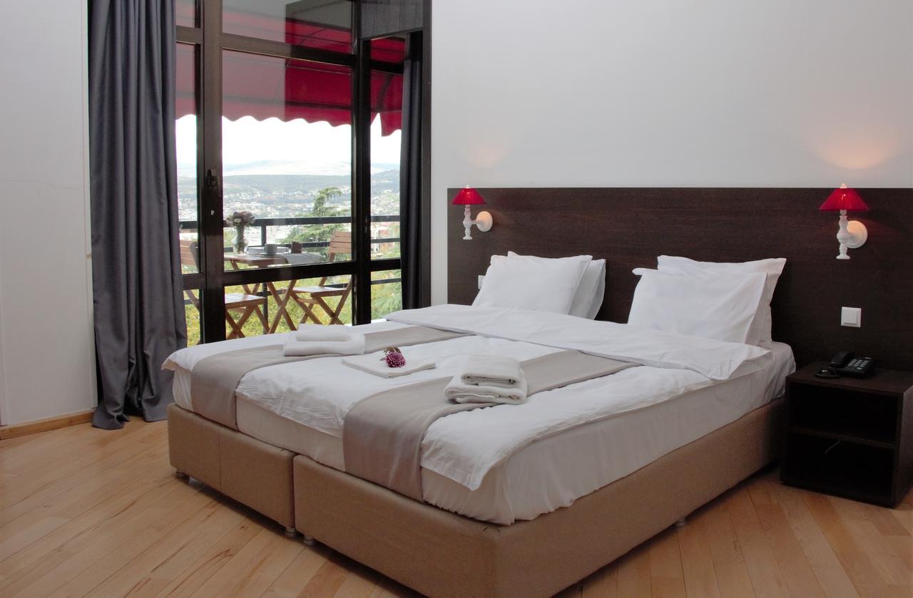 Vera View Hotel Tbilisi Bagian luar foto