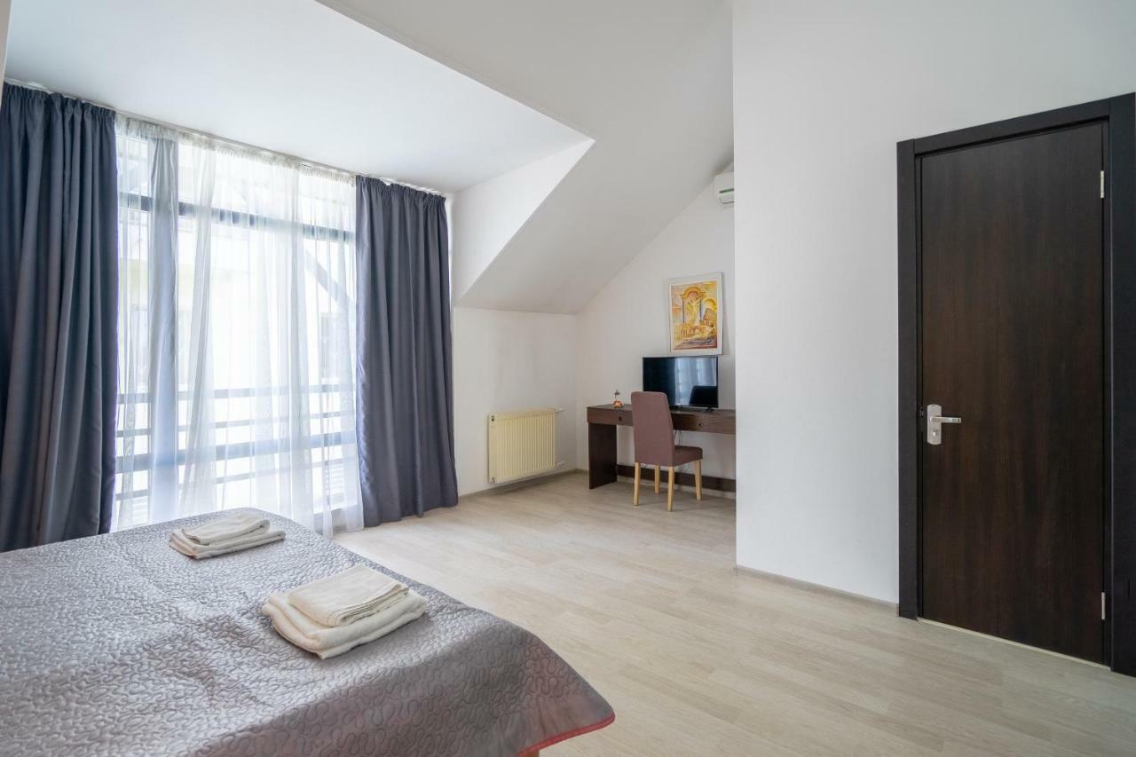 Vera View Hotel Tbilisi Bagian luar foto