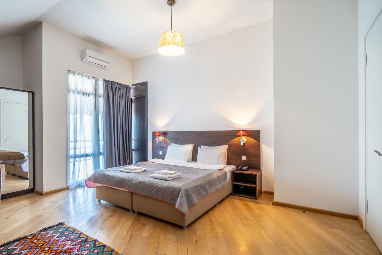 Vera View Hotel Tbilisi Bagian luar foto