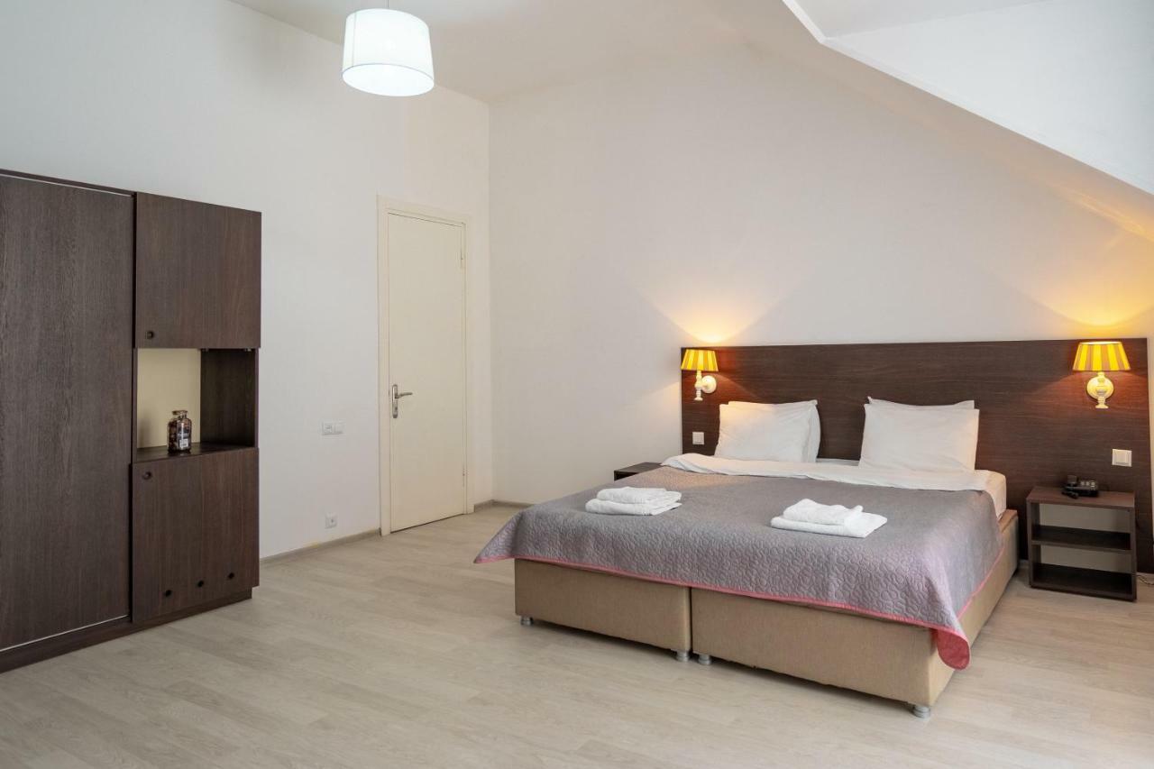 Vera View Hotel Tbilisi Bagian luar foto